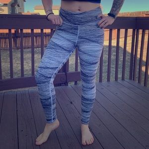 SOLD | EVOLUTION & CREATION Athletic Leggings